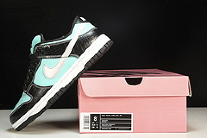 diamond S*pply co. x dunk low pro sb 