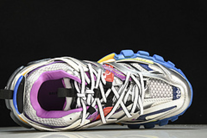 BLEN TRACK