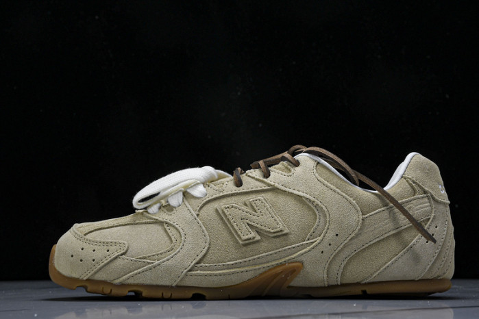New Balance Mi­u