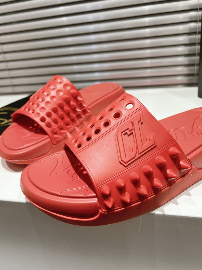 CL SLIPPERS