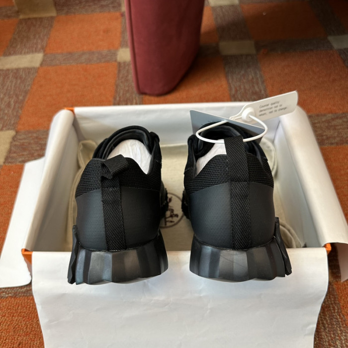 HER_MERS SNEAKER