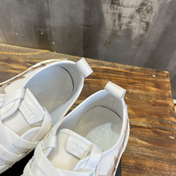 AM1R1 SNEAKERS
