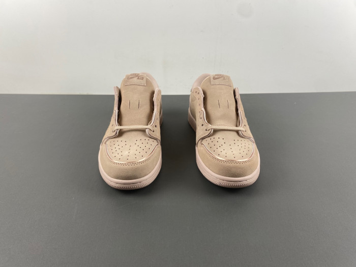 Travis Scott x Air Jordan 1 AO1935-204