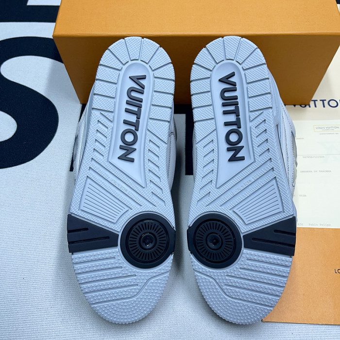 L&V SNEAKERS