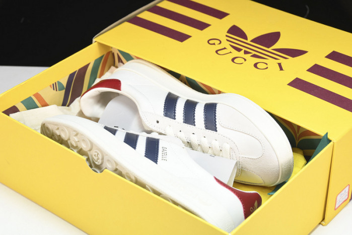 Adidas Sneaker
