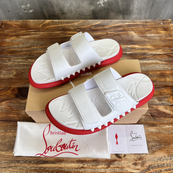 CL SLIPPERS
