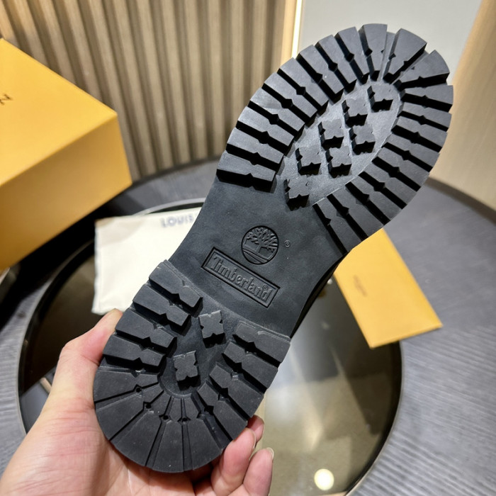 L&V SNEAKERS