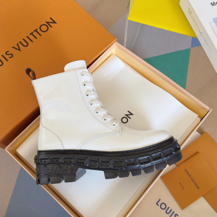 L&V SNEAKERS