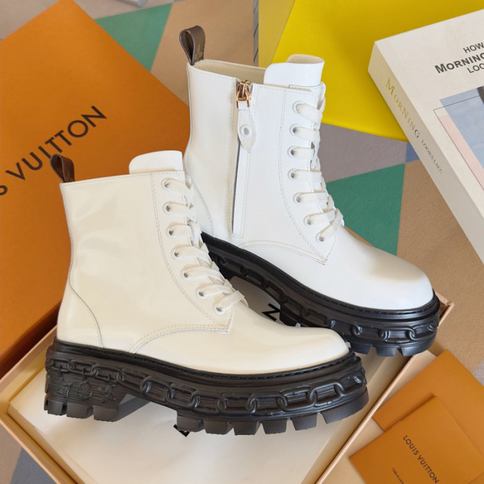 L&V SNEAKERS