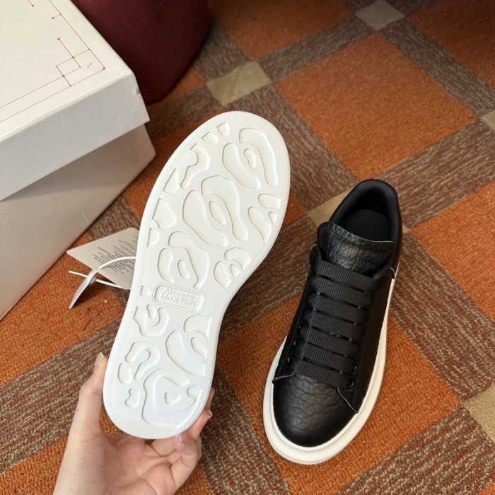Alexander McQueen sneaker