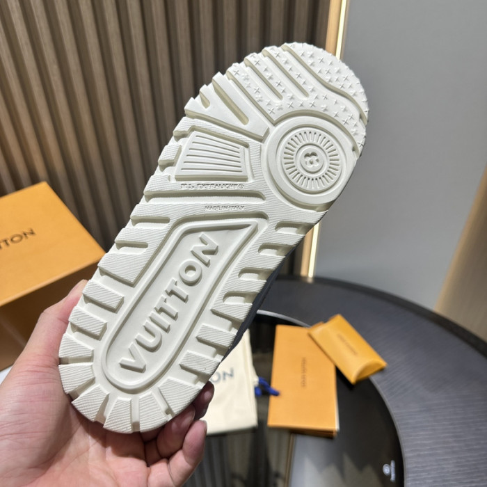 L&V SNEAKERS