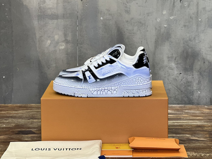 L&V SNEAKERS
