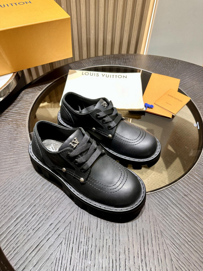 L&V SNEAKERS