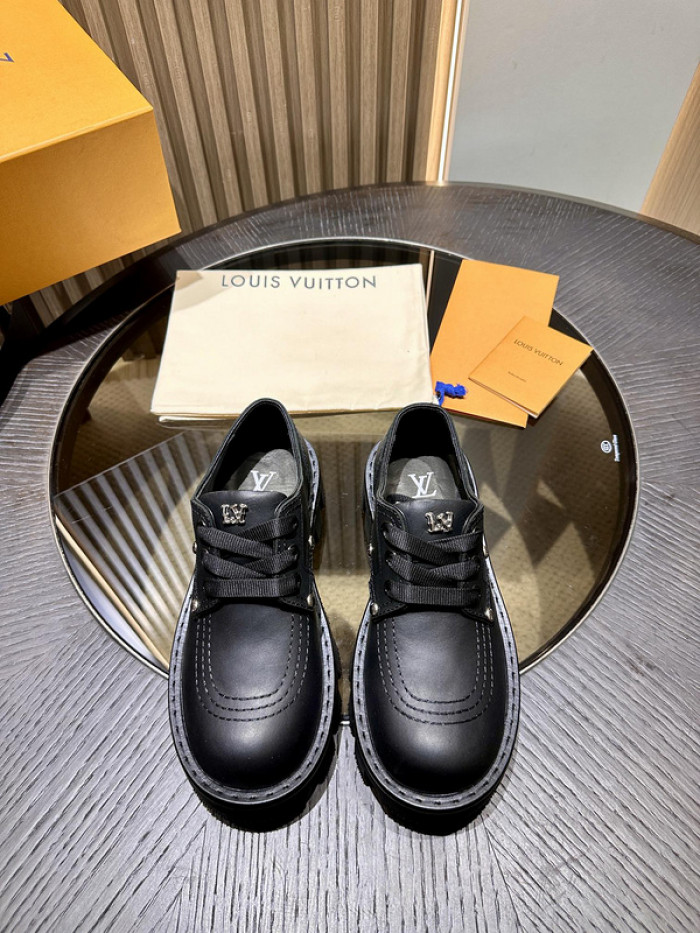 L&V SNEAKERS
