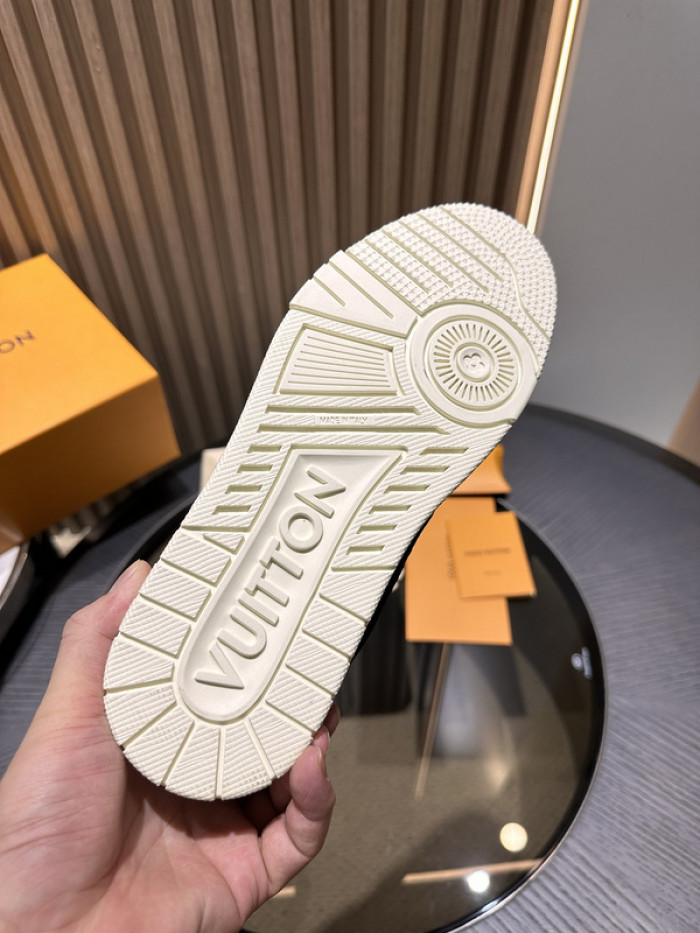 L&V SNEAKERS