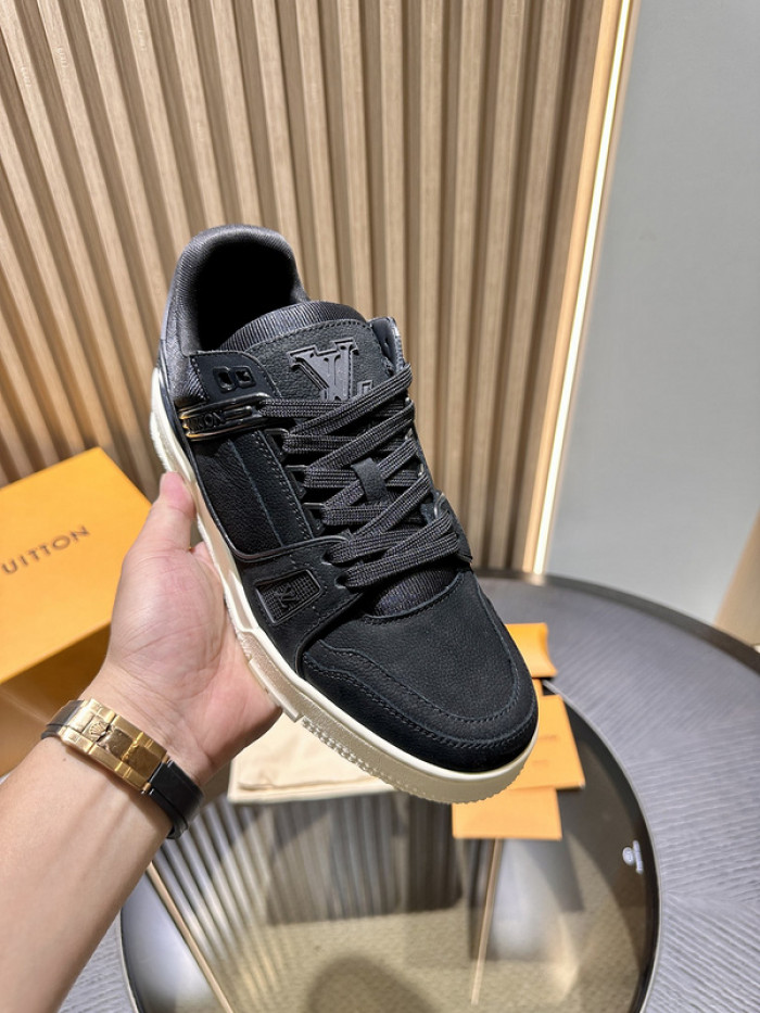 L&V SNEAKERS