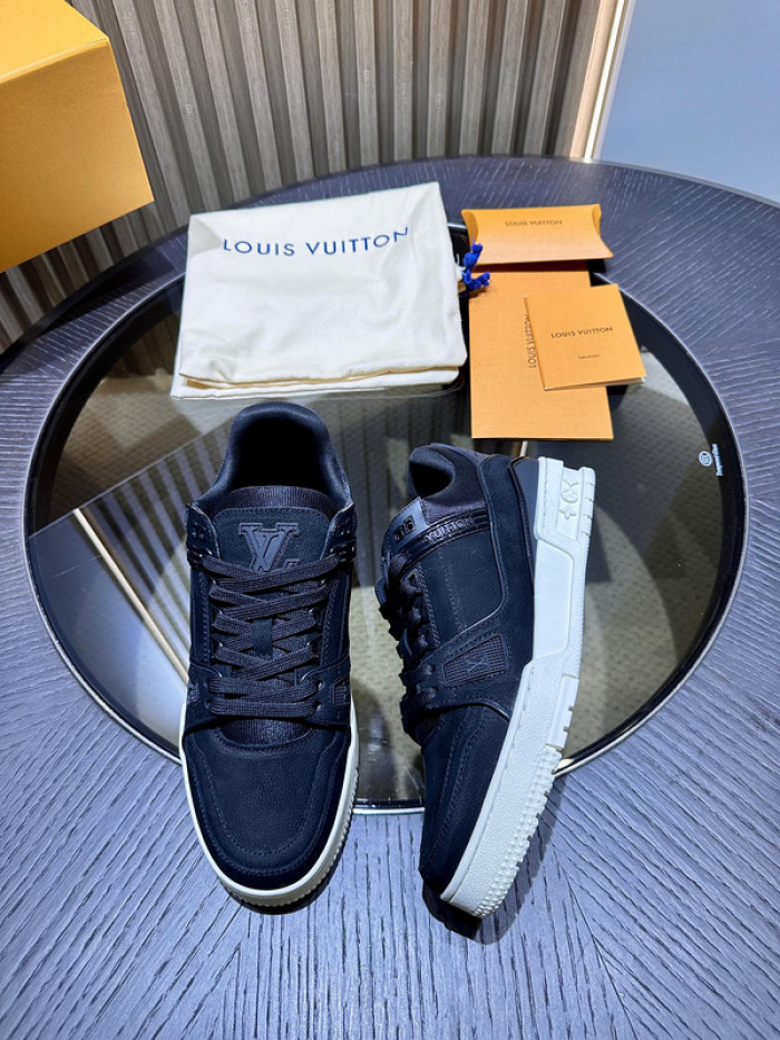 L&V SNEAKERS