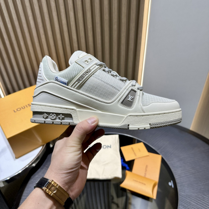 L&V SNEAKERS