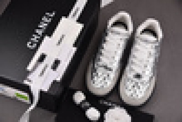 CHANEEL sneaker