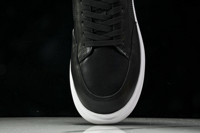 L&V SNEAKERS
