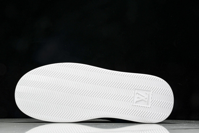 L&V SNEAKERS