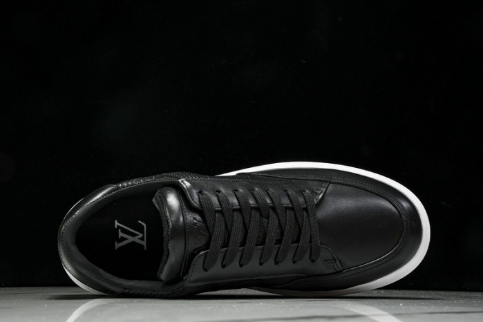 L&V SNEAKERS