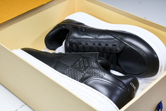 L&V SNEAKERS