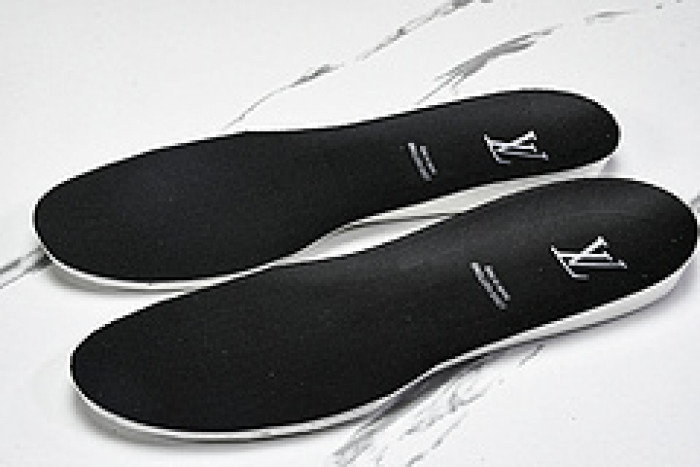 L&V SNEAKERS