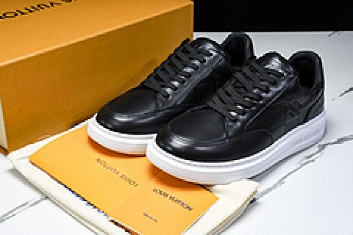 L&V SNEAKERS