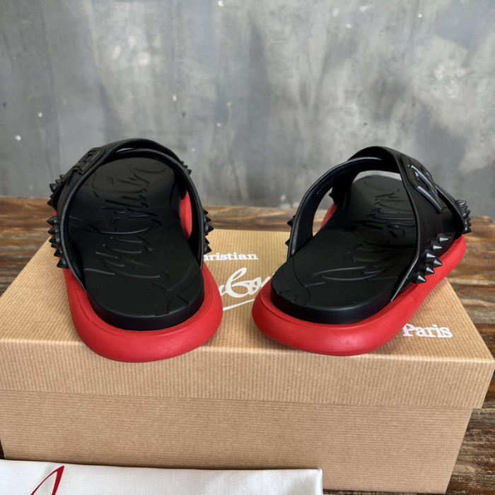 CL SLIPPERS