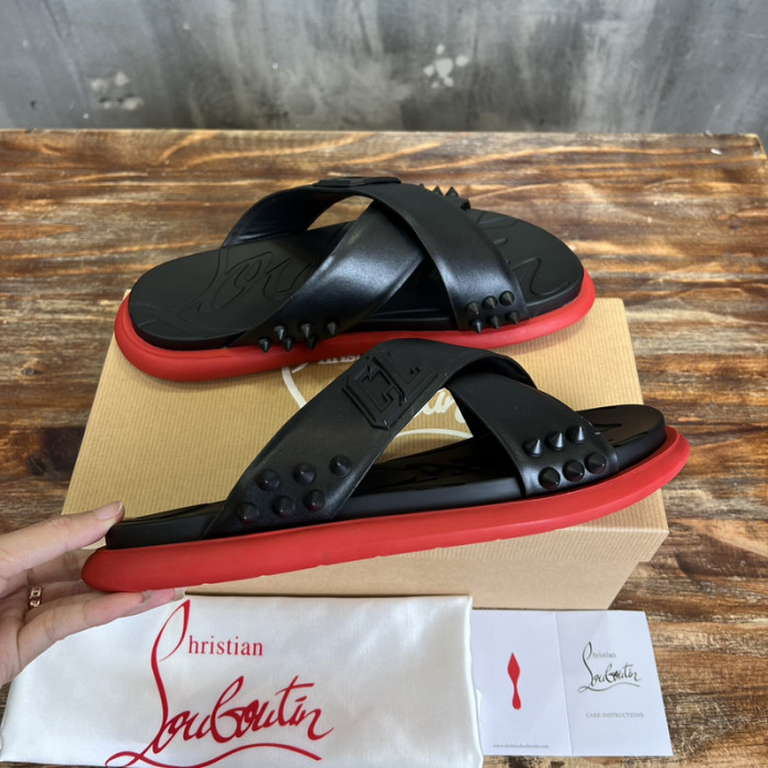 CL SLIPPERS