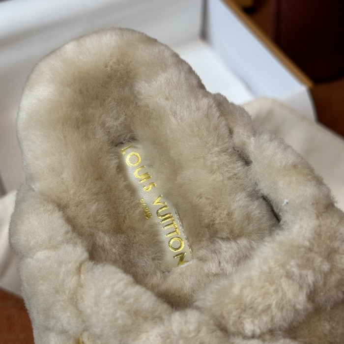 L&V SLIPPERS