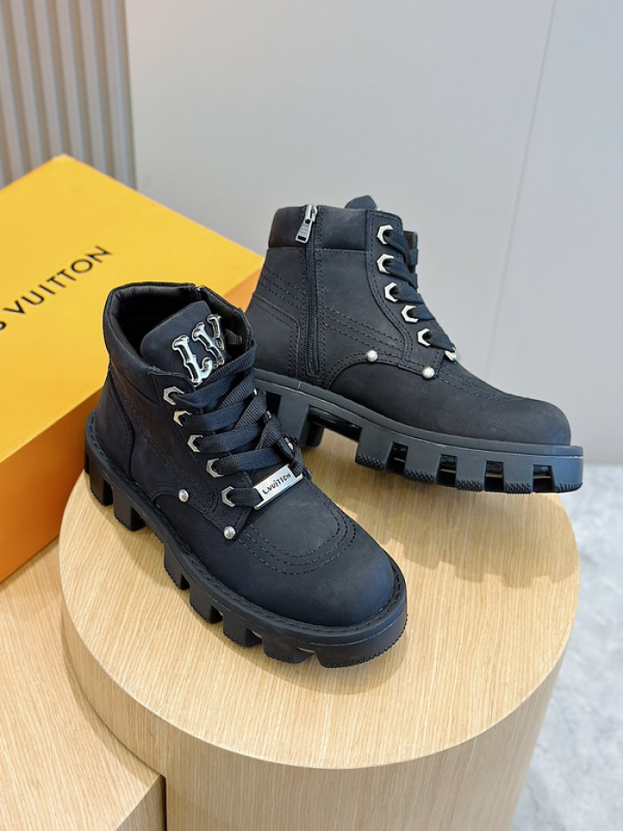 L&V SNEAKERS