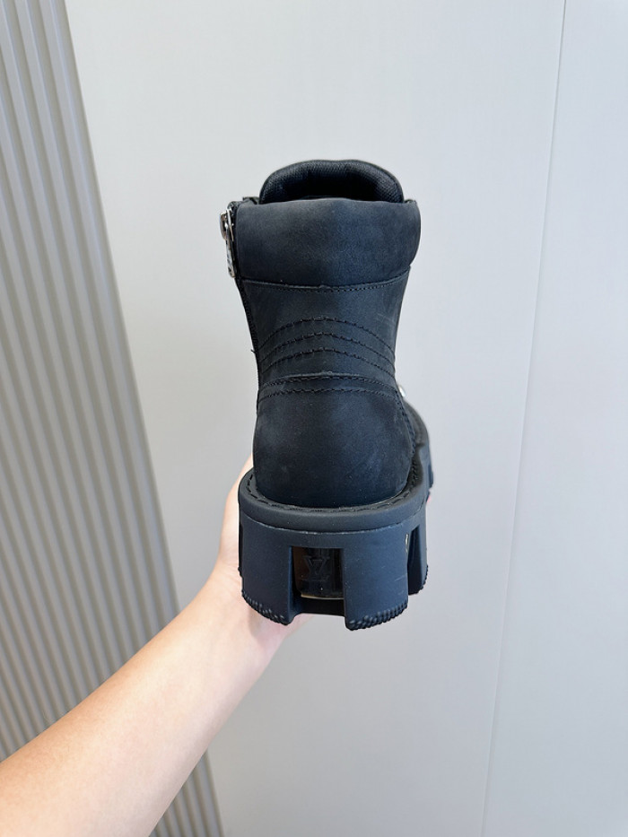 L&V SNEAKERS
