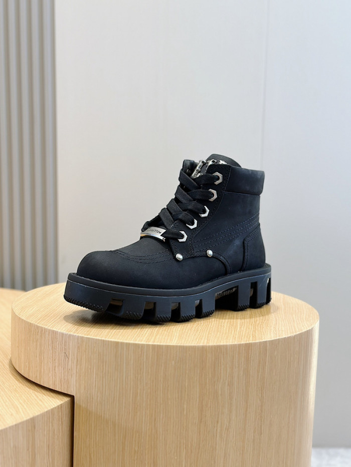 L&V SNEAKERS