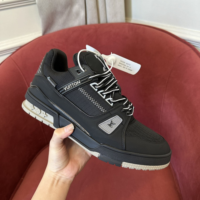 L&V SNEAKERS