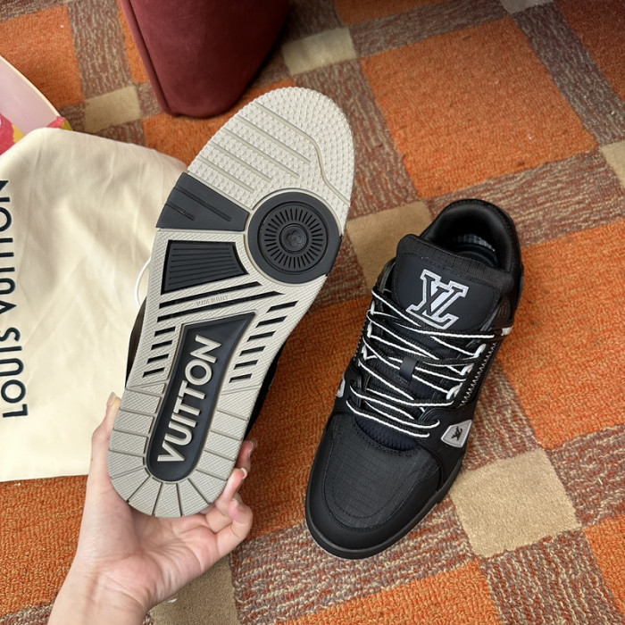 L&V SNEAKERS