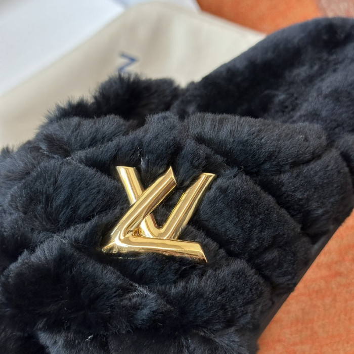 L&V SLIPPERS