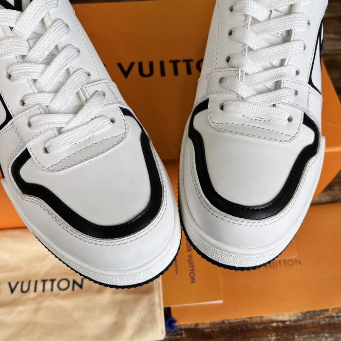 L&V SNEAKERS