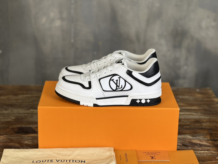 L&V SNEAKERS