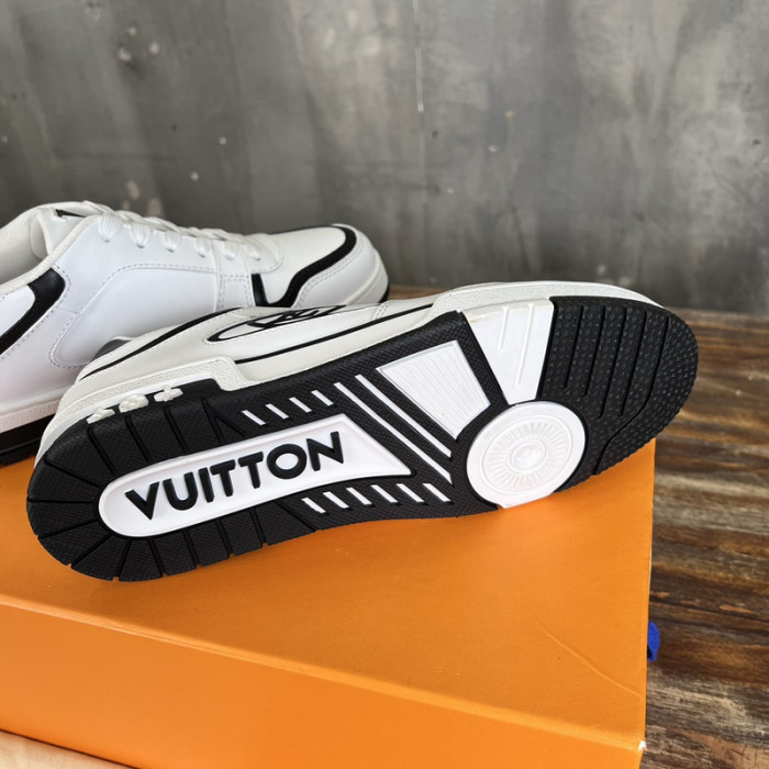L&V SNEAKERS