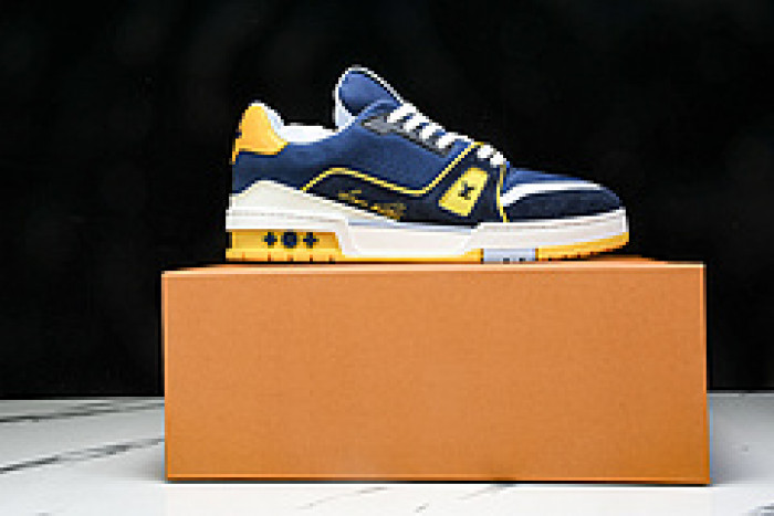 L&V SNEAKERS