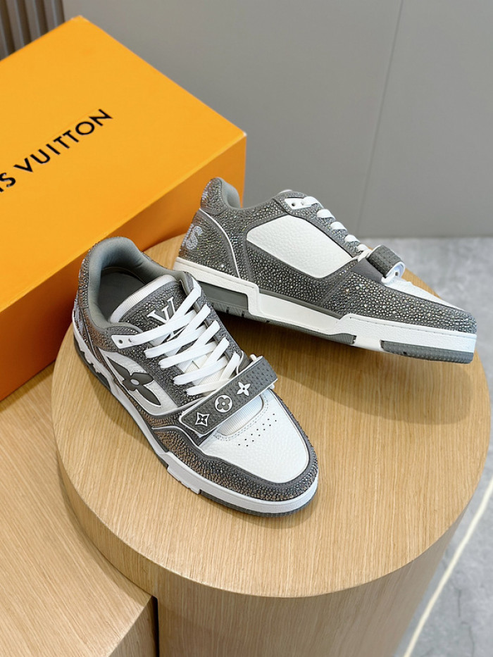L&V SNEAKERS