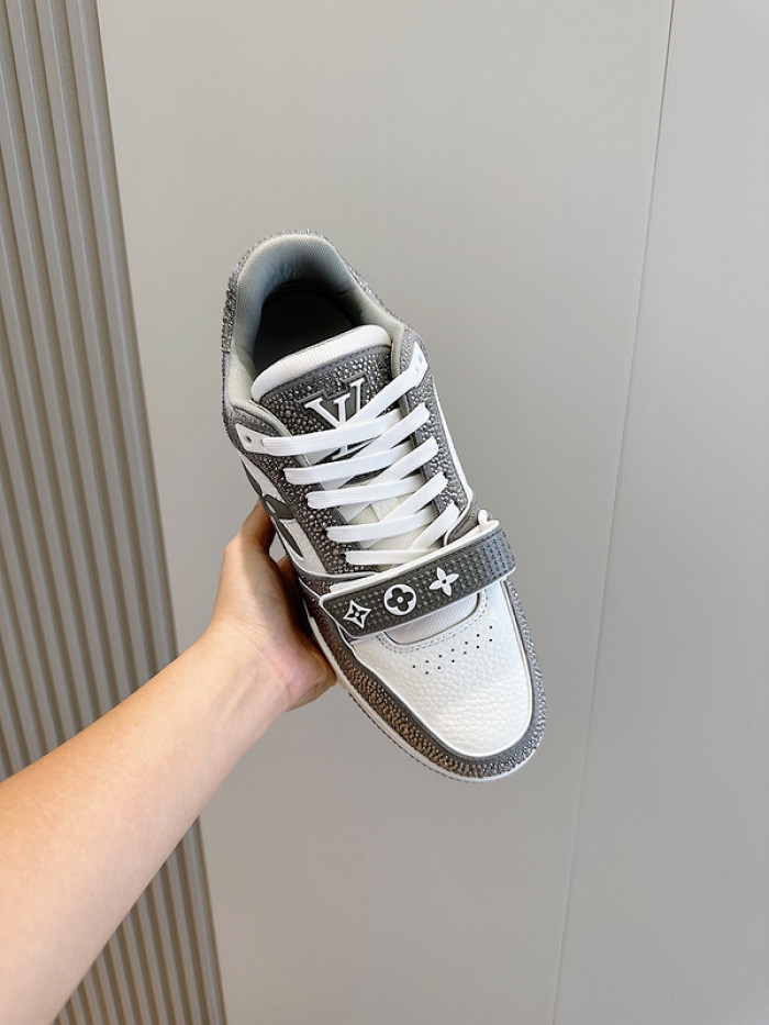L&V SNEAKERS
