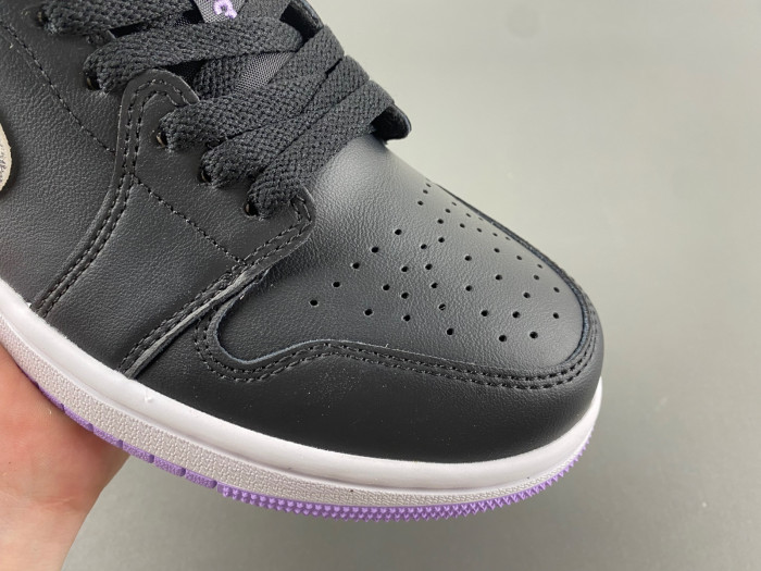 Air Jordan 1 Retro Low DH0570-015