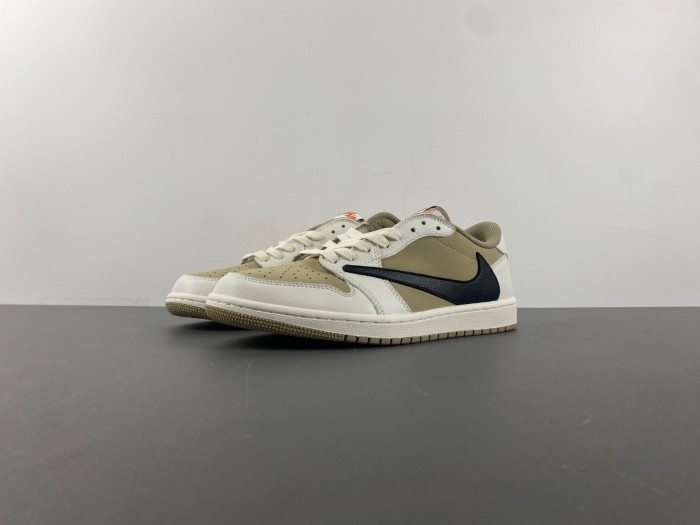 Travis Scott x Air Jordan DZ137-701