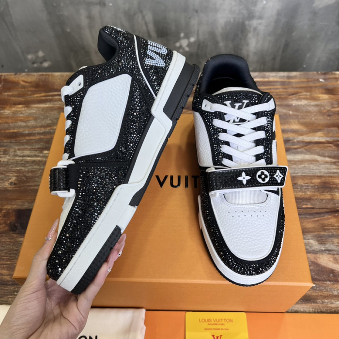 L&V SNEAKERS
