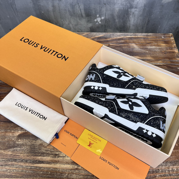 L&V SNEAKERS