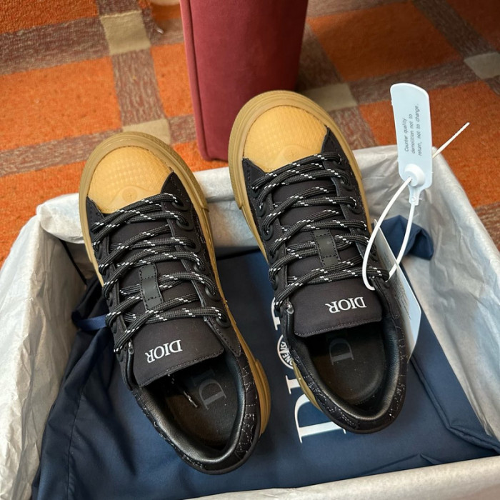 DI*O*R B33 PANKICK