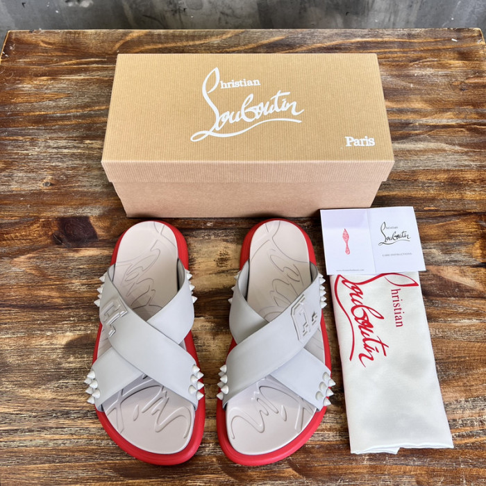 CL SLIPPERS